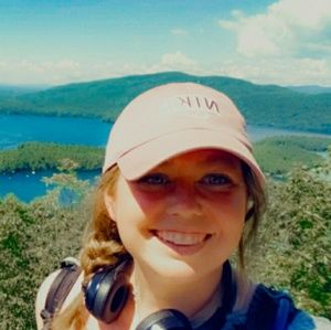 Meet your Posher, Christine